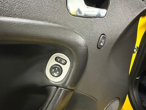Used 2007 Pontiac Solstice GXP RWD image 22