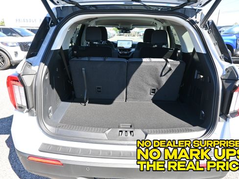 New 2026 Ford Explorer Active RWD image 6