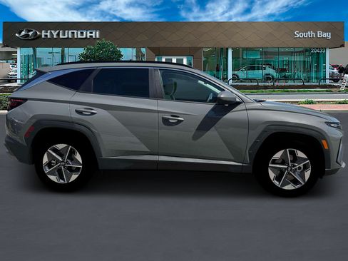 New 2026 Hyundai Tucson SEL FWD image 9