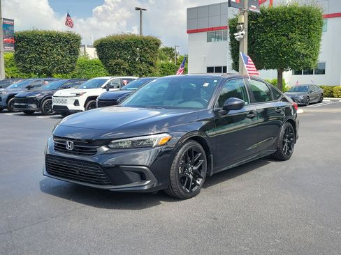 Used 2023 Honda Civic Sport image 6