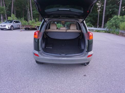 Used 2013 Toyota RAV4 Limited AWD/4WD image 14
