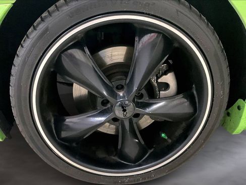 Used 2013 Ford Mustang GT RWD image 8