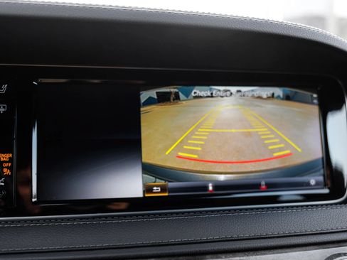 Used 2015 Mercedes-Benz S 550 Sedan image 27