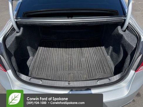 Used 2018 Chevrolet Impala Premier FWD image 18