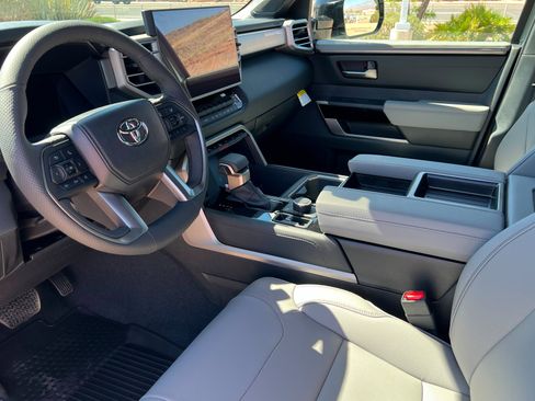 New 2026 Toyota Tundra Limited AWD/4WD image 15