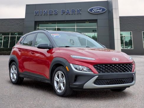 Used 2022 Hyundai Kona SEL w/ Cargo Package FWD image 1