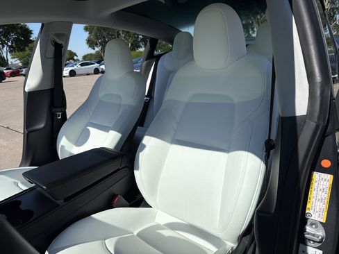 Used 2023 Tesla Model 3 Standard Range RWD image 23