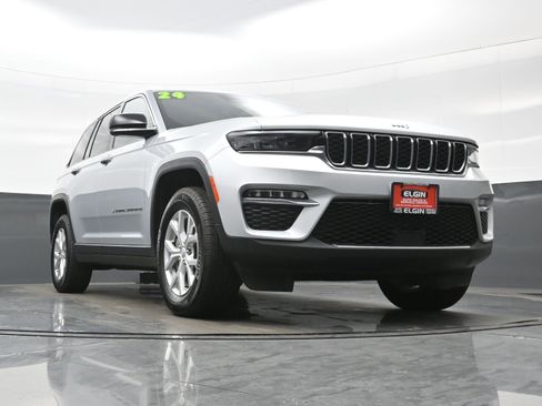 Used 2024 Jeep Grand Cherokee Limited AWD/4WD image 31