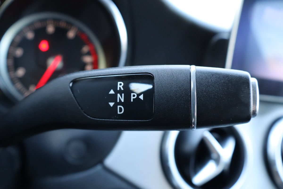 Used 2018 Mercedes-Benz CLA 250 4MATIC image 33