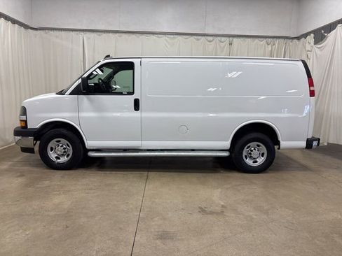 Used 2024 Chevrolet Express 2500 w/ Driver Convenience Package RWD image 7