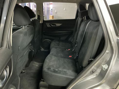 Used 2016 Nissan Rogue S AWD/4WD image 19