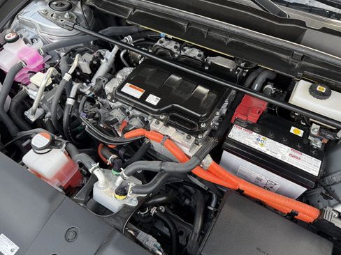 Certified 2024 Lexus RZ 300e Premium w/ Accessory Package (Z1) FWD image 30