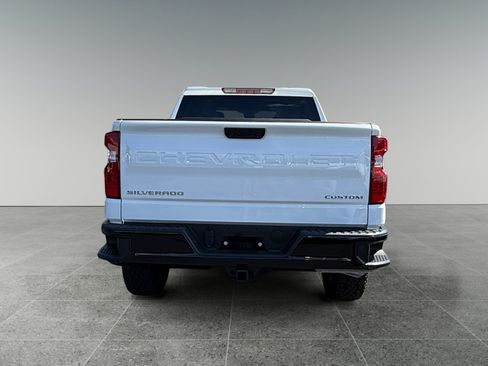 New 2026 Chevrolet Silverado 1500 Custom Trail Boss w/ LPO, Dark Essentials Package AWD/4WD image 4