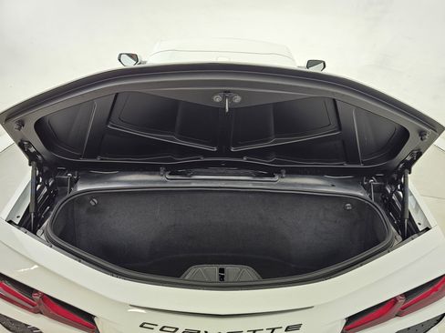 Used 2021 Chevrolet Corvette Stingray Premium Conv w/ Battery Protection Package image 15