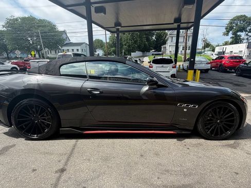 Used 2012 Maserati GranTurismo Sport RWD image 6