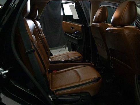 Used 2023 Nissan Pathfinder Platinum w/ Lighting Package (N93) image 18