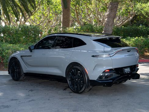 Used 2025 Aston Martin DBX 707 AWD/4WD image 4