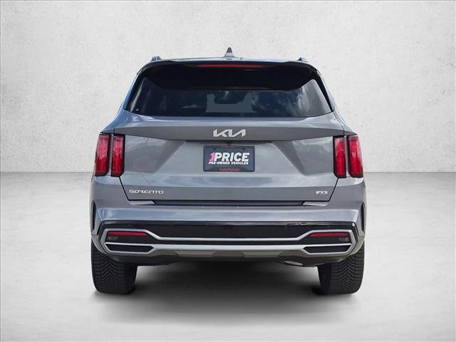 Used 2023 Kia Sorento SX AWD/4WD image 7