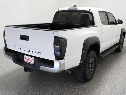 Used 2023 Toyota Tacoma SR5 RWD image 7