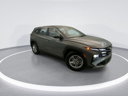 Used 2026 Hyundai Tucson SE FWD image 6