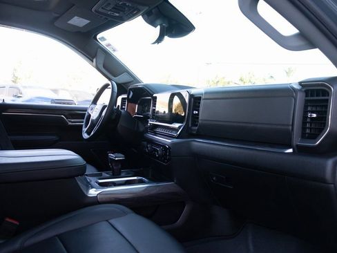 Used 2025 Chevrolet Silverado 1500 LTZ w/ LTZ Premium Package image 22