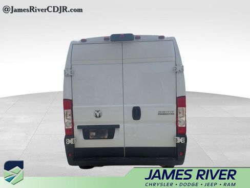 Used 2025 RAM ProMaster 2500 w/ Convenience Group FWD image 5
