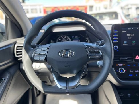 Used 2020 Hyundai Ioniq Blue FWD image 29
