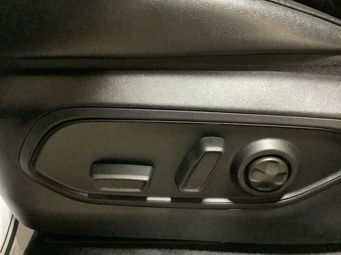 Certified 2023 Jeep Grand Cherokee L Limited w/ Trailer Tow Group (B) image 25