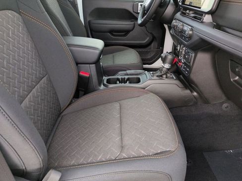 New 2026 Jeep Gladiator Mojave image 30