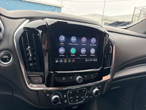 Used 2023 Chevrolet Traverse Premier image 25