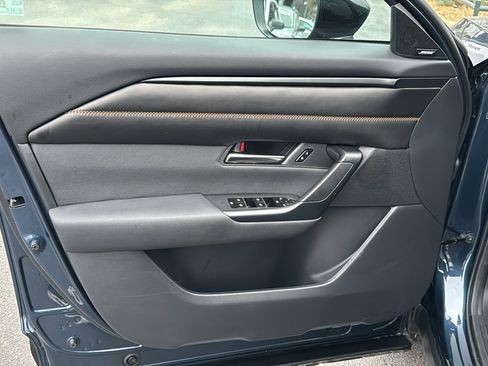 Certified 2025 MAZDA CX-50 2.5 Hybrid w/ Premium Plus Pkg image 11