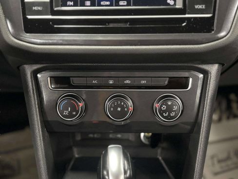 Used 2021 Volkswagen Tiguan S image 25