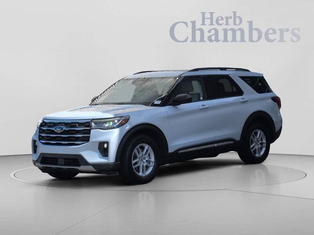 Certified 2025 Ford Explorer Active w/ Active Comfort Package RWD image 4