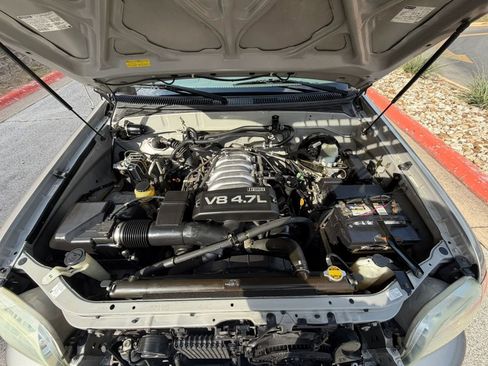 Used 2004 Toyota Sequoia Limited image 39