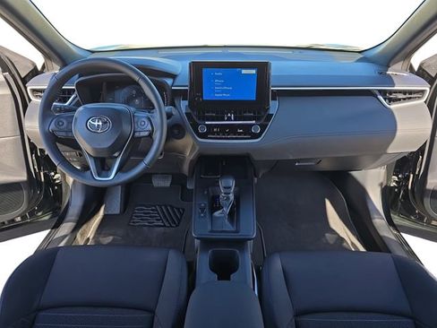 Used 2026 Toyota Corolla Cross SE image 9