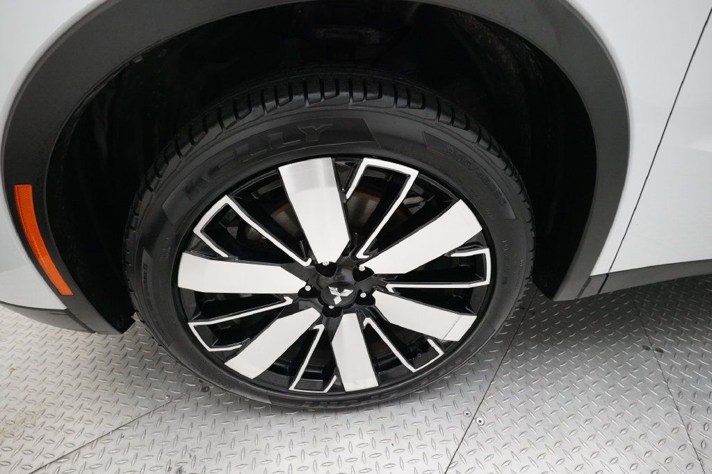 Used 2025 Mitsubishi Outlander AWD image 25