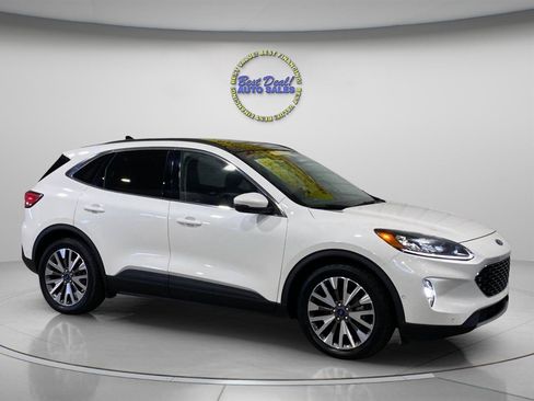Used 2020 Ford Escape Titanium FWD image 7