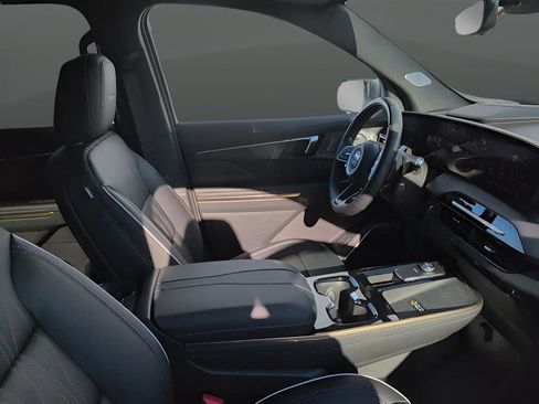 Used 2025 Buick Enclave Avenir w/ Super Cruise Package image 11