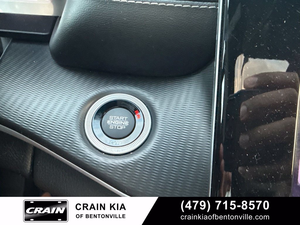 Used 2024 Jeep Grand Cherokee L Altitude AWD/4WD image 23