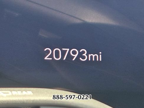 Used 2024 Buick Envision Preferred AWD/4WD image 29