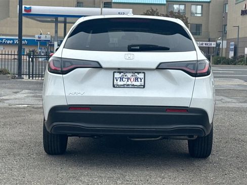 New 2026 Honda HR-V LX image 5