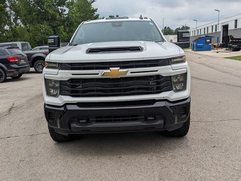 Used 2025 Chevrolet Silverado 2500 Custom w/ Custom Value Package AWD/4WD image 8