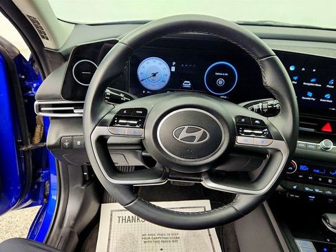 Used 2024 Hyundai Elantra SEL w/ Convenience Package image 13