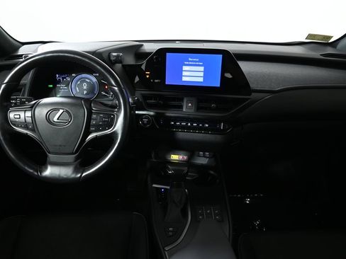 Used 2024 Lexus UX 250h AWD w/ Premium Package image 17