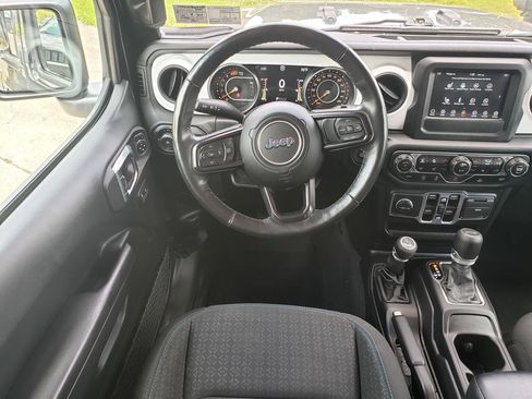 Used 2021 Jeep Wrangler Unlimited Sport AWD/4WD image 14