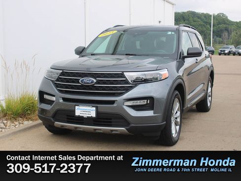 Used 2023 Ford Explorer XLT w/ Equipment Group 202A AWD/4WD image 25