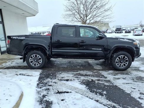 Used 2023 Toyota Tacoma TRD Sport image 23