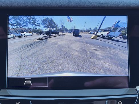 Used 2023 Cadillac XT6 Premium Luxury image 31