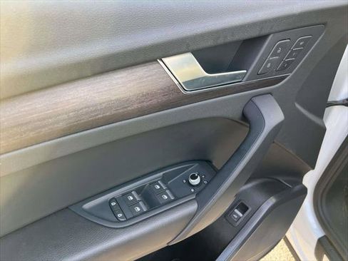 Used 2022 Audi Q5 2.0T Premium image 15