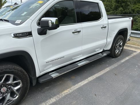 Used 2024 GMC Sierra 1500 SLT w/ SLT Premium Plus Package AWD/4WD image 5